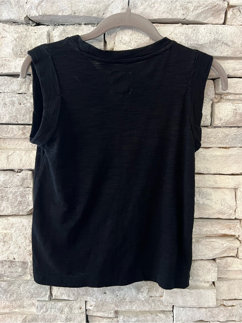 Chaser Black Sleeveless Crewneck Tank Top - Picture 5 of 7